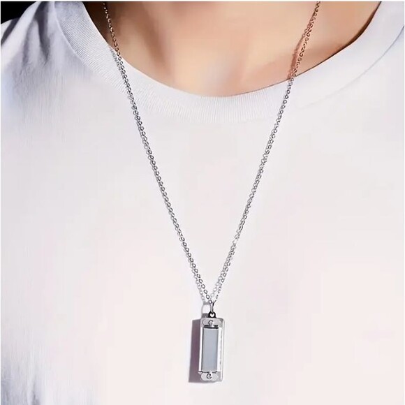 Fun Harmonica Pendant Necklace Really Works - Picture 2 of 2